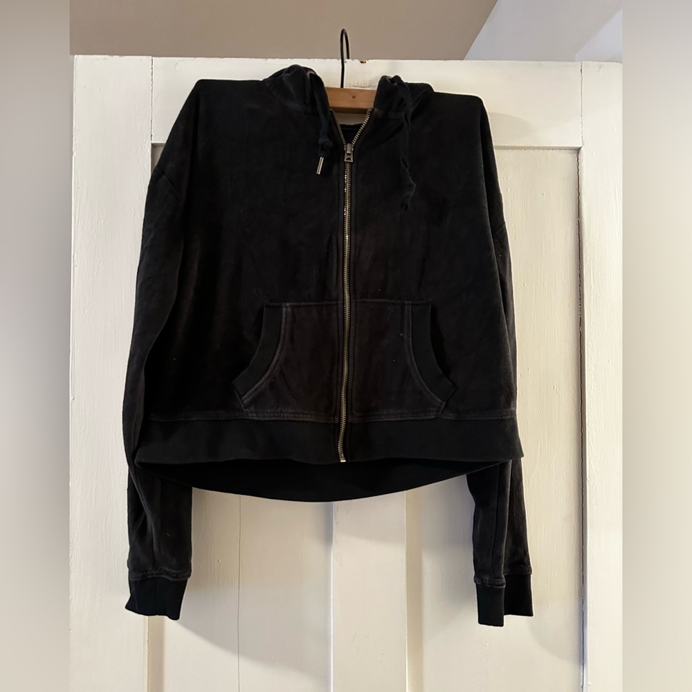 Aeropostale Valor Black Hooded Zip Sweatshirt